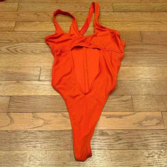 Icon Swim Mesh Cut Out Thong Cheeky Orange One Piece Swimsuit Women’s Size Small - Picture 1 of 4